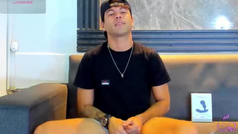 Aroon   online show from 01/16/26, 08:02