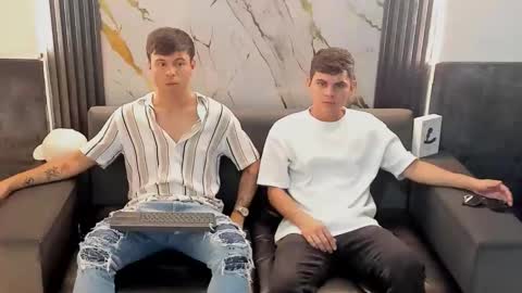 Aroon   online show from 04/06/26, 06:03