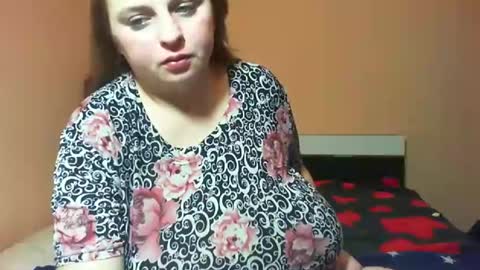 Snapshot of arriana98 chatting on 12/19/24, 03:29 Arriana online show from 12/19/24, 03:29