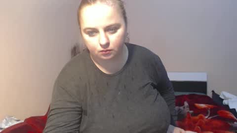 Snapshot of arriana98 chatting on 10/21/25, 02:12 Arriana online show from 10/21/25, 02:12