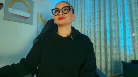    online show from 09/22/25, 08:11