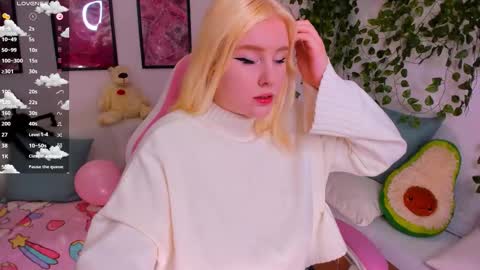 art_lovee_ online show from 02/10/26, 01:43