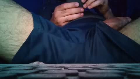 Snapshot of art_max99xxx chatting on 09/09/25, 12:43 art_max99xxx online show from 09/09/25, 12:43