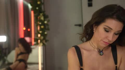 Adele online show from 01/16/26, 05:11