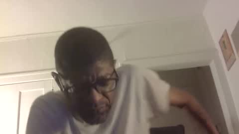 Snapshot of arteblazze chatting on 05/16/26, 02:41 Arteblazze not daddy boy bitch or nigga online show from 05/16/26, 02:41