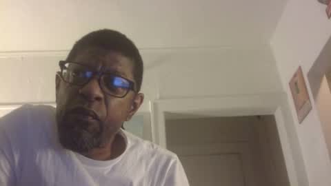 Snapshot of arteblazze chatting on 05/28/26, 02:42 Arteblazze not daddy boy bitch or nigga online show from 05/28/26, 02:42