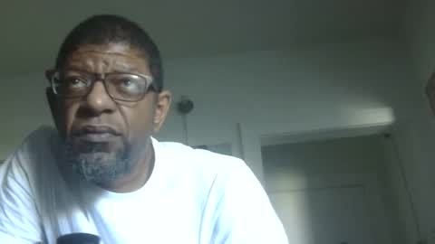 Snapshot of arteblazze chatting on 05/28/26, 02:47 Arteblazze not daddy boy bitch or nigga online show from 05/28/26, 02:47
