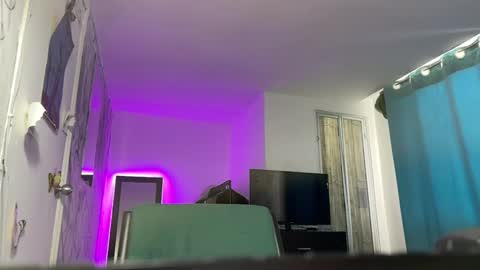   online show from 12/23/24, 08:14