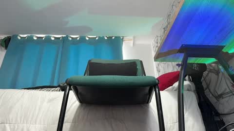   online show from 01/03/25, 09:05