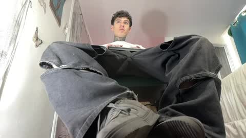   online show from 01/10/25, 10:28