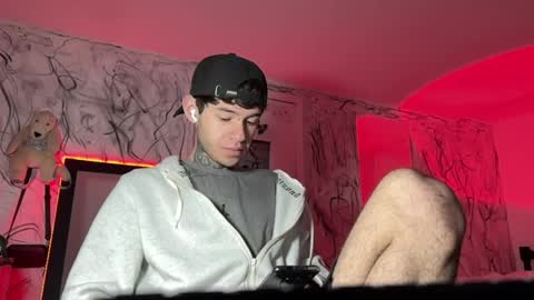   online show from 02/04/25, 11:38