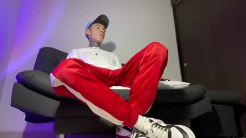   online show from 03/12/25, 10:16