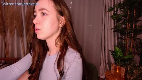 Lina online show from 01/27/25, 11:43