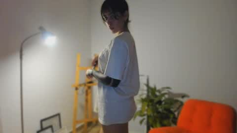 Linda  independent model artgeea online show from 04/09/26, 11:21