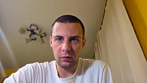 A online show from 10/19/25, 01:39