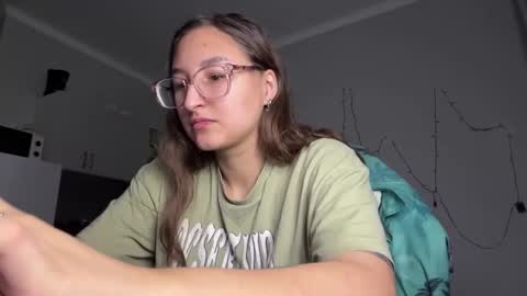 Mia  online show from 02/26/26, 02:38