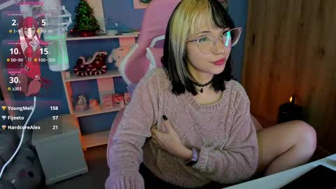 Lenna online show from 02/24/25, 09:53