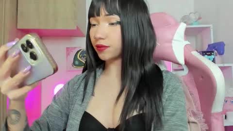 Lenna online show from 10/24/25, 04:31