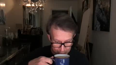 Snapshot of artisterotic chatting on 01/20/25, 05:27 artisterotic online show from 01/20/25, 05:27