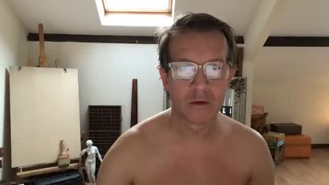 Snapshot of artisterotic chatting on 09/24/25, 08:06 artisterotic online show from 09/24/25, 08:06