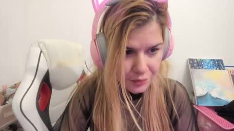 MIA online show from 12/01/25, 06:07