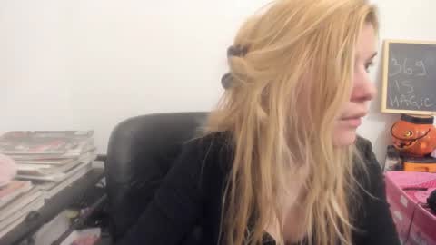 MIA online show from 04/03/26, 08:01