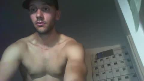 Snapshot of artur833 chatting on 09/13/25, 09:36 artur833 online show from 09/13/25, 09:36