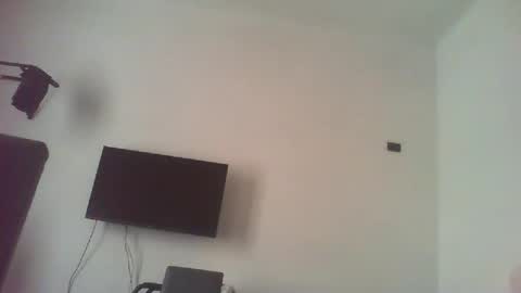 Snapshot of artur833 chatting on 09/27/25, 09:14 artur833 online show from 09/27/25, 09:14