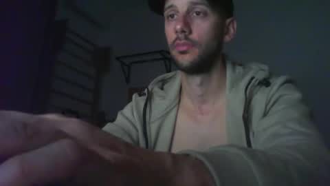 Snapshot of artur833 chatting on 10/19/25, 08:31 artur833 online show from 10/19/25, 08:31