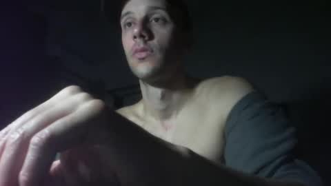 Snapshot of artur833 chatting on 10/24/25, 09:11 artur833 online show from 10/24/25, 09:11