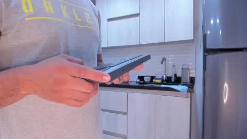 Snapshot of arturguy01 chatting on 02/07/25, 07:49 arturguy01 online show from 02/07/25, 07:49