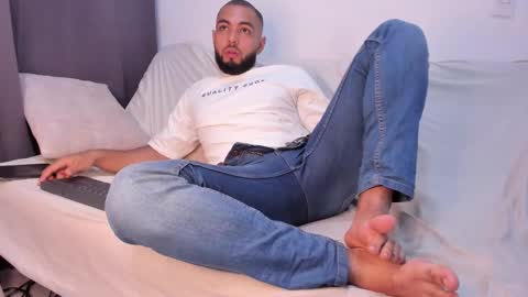 Snapshot of arturguy01 chatting on 03/01/25, 11:15 arturguy01 online show from 03/01/25, 11:15