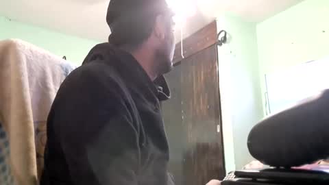 Snapshot of arturo_alvarado93 chatting on 01/23/25, 03:11 the chosen one online show from 01/23/25, 03:11