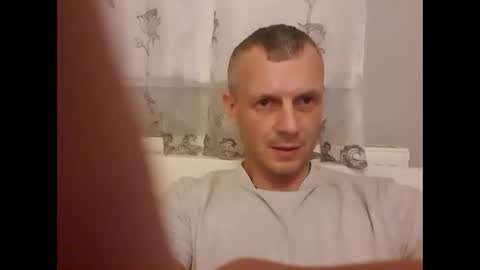 Snapshot of arturporshe69 chatting on 12/15/25, 07:18 arturporshe69 online show from 12/15/25, 07:18