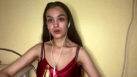 Snapshot of arvillahamner chatting on 02/08/26, 06:11 Amina online show from 02/08/26, 06:11