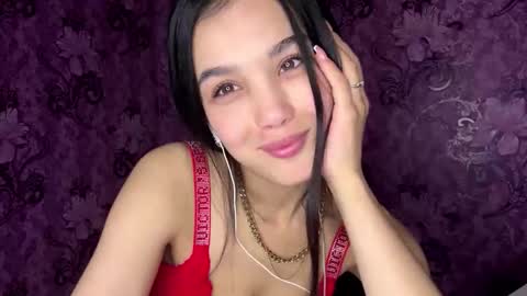 Snapshot of arvillahamner chatting on 02/15/26, 06:26 Amina online show from 02/15/26, 06:26