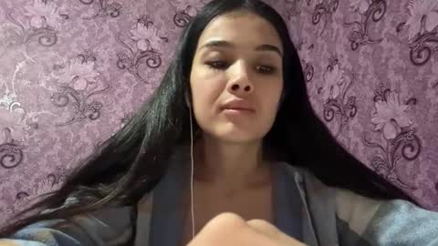 Snapshot of arvillahamner chatting on 03/02/26, 06:15 Amina online show from 03/02/26, 06:15