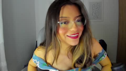 Snapshot of ary_cam230 chatting on 12/28/24, 09:40 Zahaara online show from 12/28/24, 09:40
