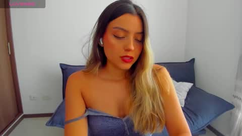Snapshot of ary_cam230 chatting on 09/14/25, 08:41 Zahaara online show from 09/14/25, 08:41