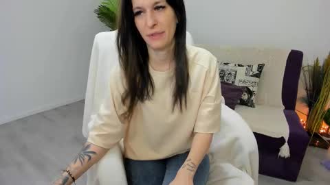 Arya online show from 02/12/26, 04:29