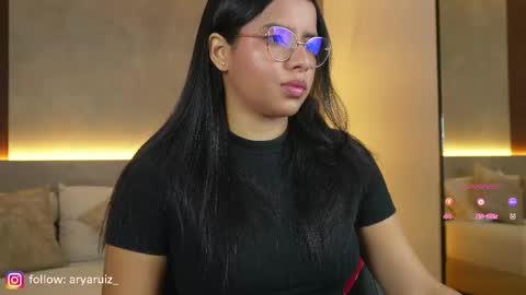 Snapshot of arya_ruiz chatting on 01/12/26, 12:43 Arya online show from 01/12/26, 12:43