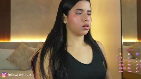 Snapshot of arya_ruiz chatting on 01/19/26, 12:42 Arya online show from 01/19/26, 12:42