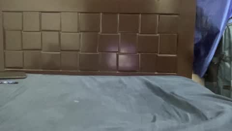 aryan_980763874 online show from 02/08/26, 12:52