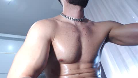 Snapshot of aryanaian1 chatting on 01/28/25, 10:23 AryanAian1 online show from 01/28/25, 10:23