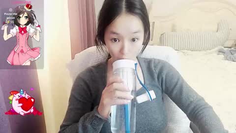 Lily online show from 10/27/25, 04:05