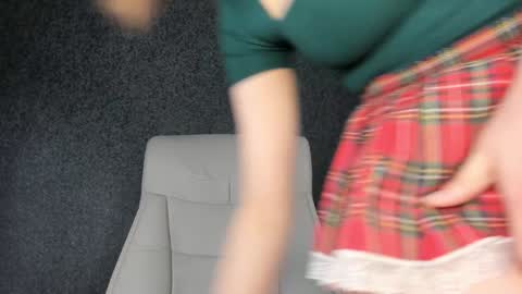 Snapshot of asami_san chatting on 01/29/25, 03:44 Asami online show from 01/29/25, 03:44