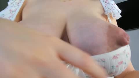 Snapshot of asami_san chatting on 11/29/25, 10:51 Asami online show from 11/29/25, 10:51