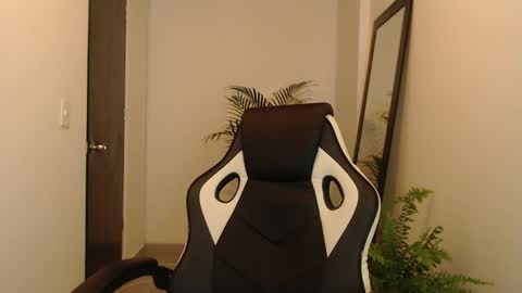 Saray online show from 03/21/26, 08:19