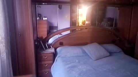 Troy online show from 12/04/25, 08:01