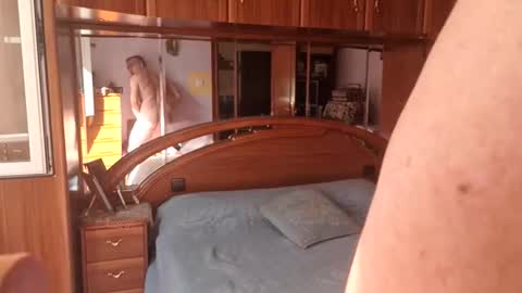 Troy online show from 02/26/26, 11:42